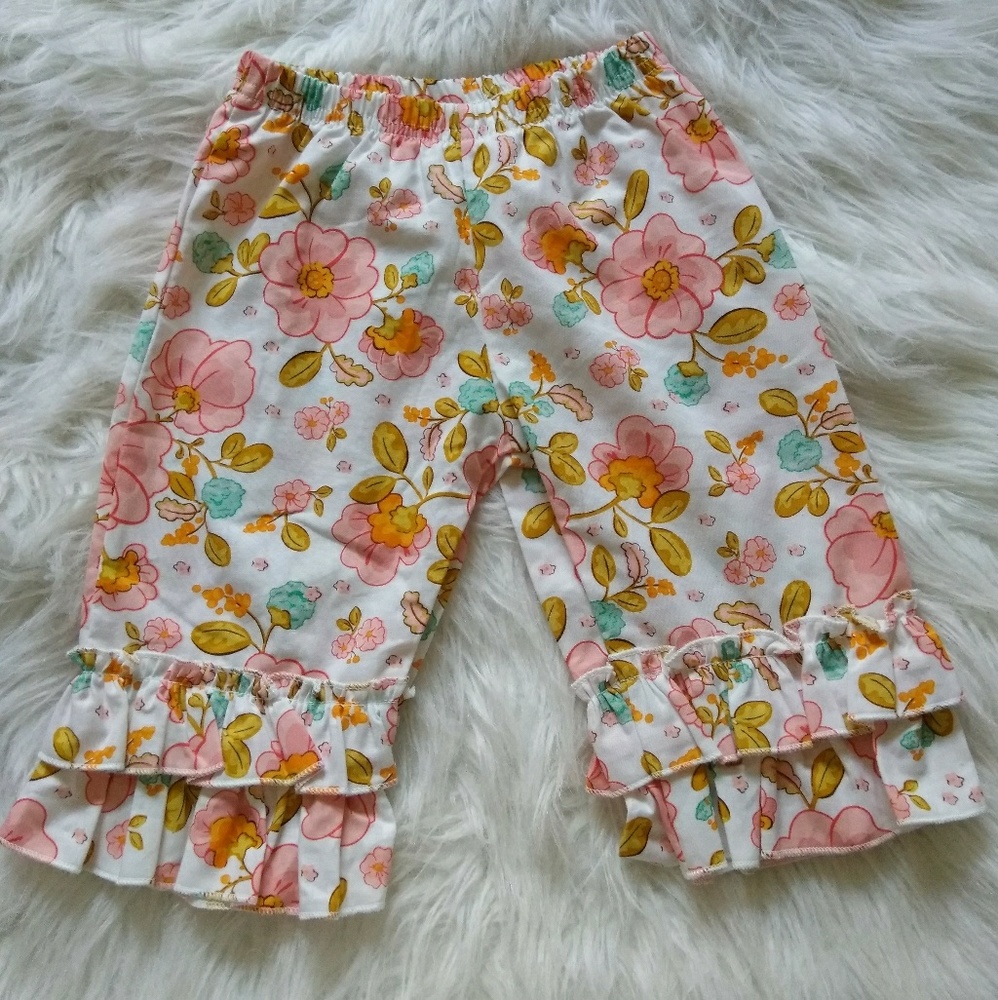 Sado Boutique Floral Capri Pants. Size 3T